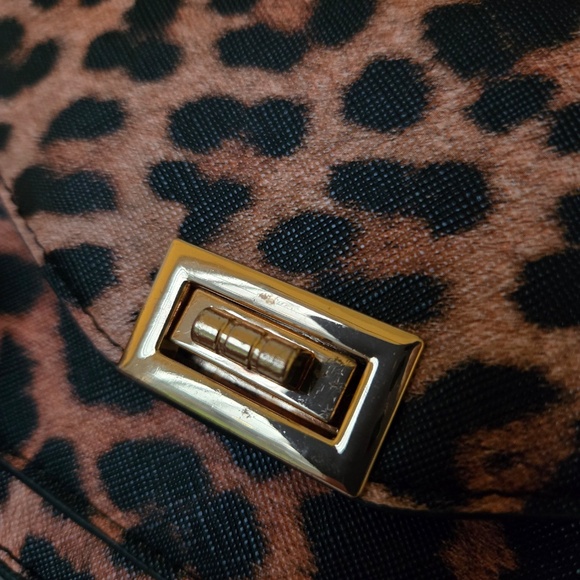 NWOT Fashion Nova Leopard Print Box Clutch Handbag - Picture 6 of 13